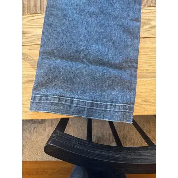 Kut from the Kloth wide leg high rise jean size 8 - Picture 5 of 6